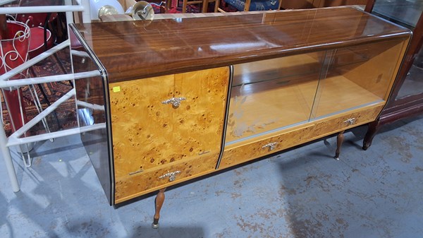 Lot 410 - SIDEBOARD