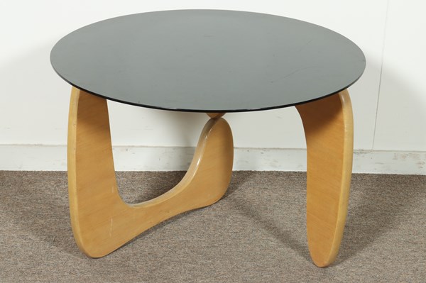 Lot 404 - COFFEE TABLE