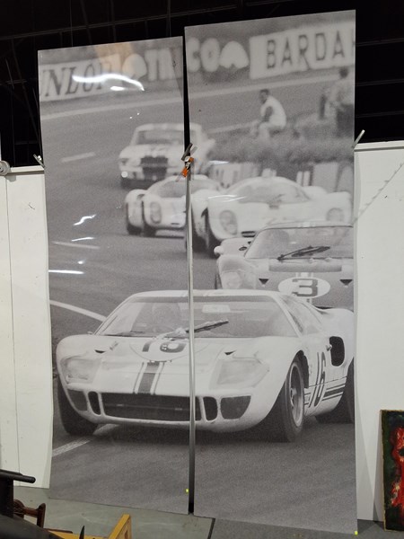 Lot 237 - GT40 VS FERRARI RACE SCENE