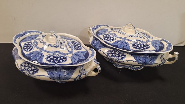 Lot 1326 - SERVING TUREENS