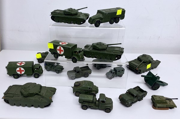 Lot 1242 - MILITARY VEHICLES