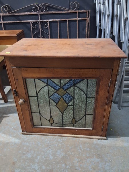 Lot 140 - CABINET