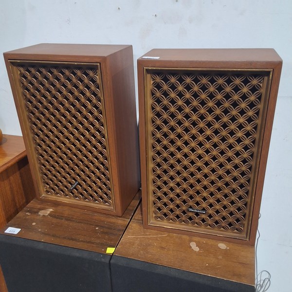 Lot 190 - SPEAKERS
