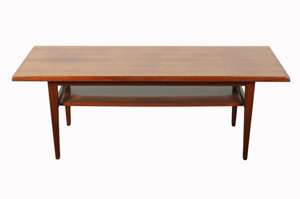 Lot 3 - TEAK COFFEE TABLE