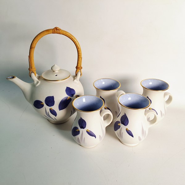 Lot 1213 - STUDIO POTTERY