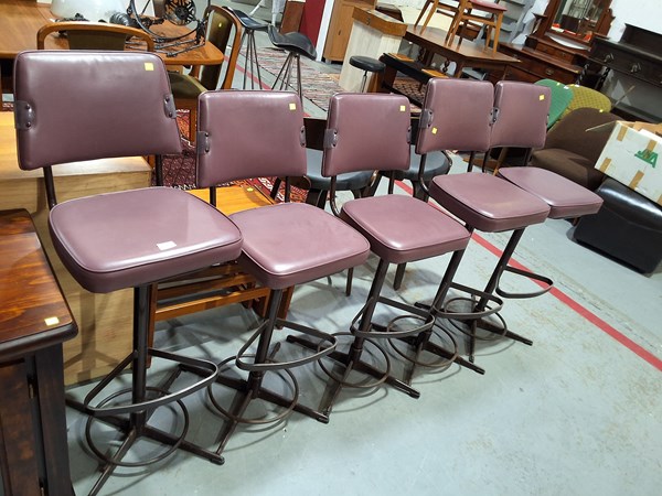 Lot 368 - BARSTOOLS