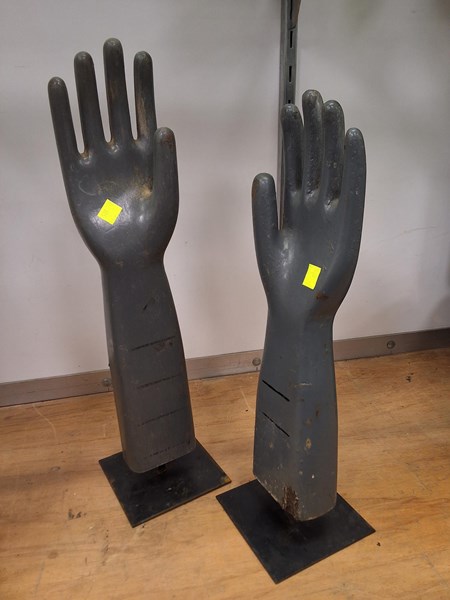 Lot 1432 - GLOVE STANDS