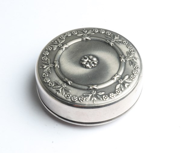 Lot 1062 - SILVER BOX