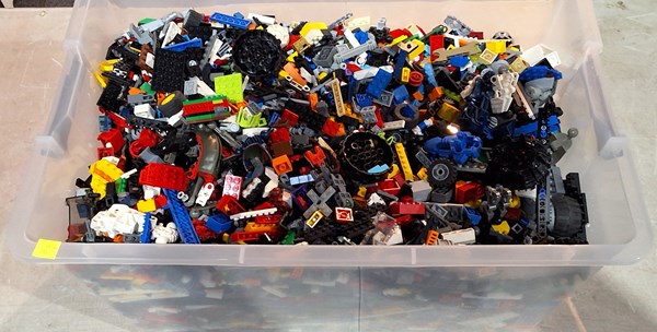 Lot 1493 - LEGO