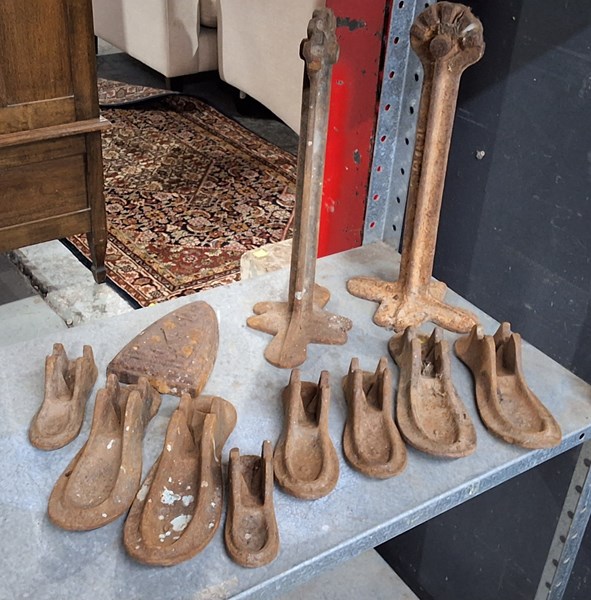 Lot 279 - COBBLERS TOOLS