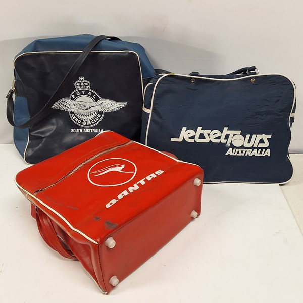 Lot 1512 - FLIGHT BAGS