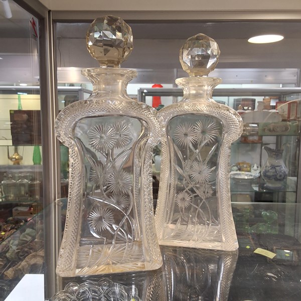 Lot 1190 - DECANTERS