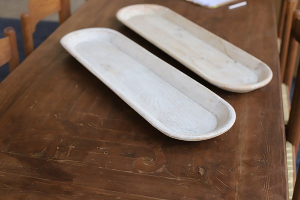 Lot 58 - CENTREPIECE DISH