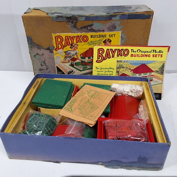 Lot 1501 - BAYKO BUILDING SET
