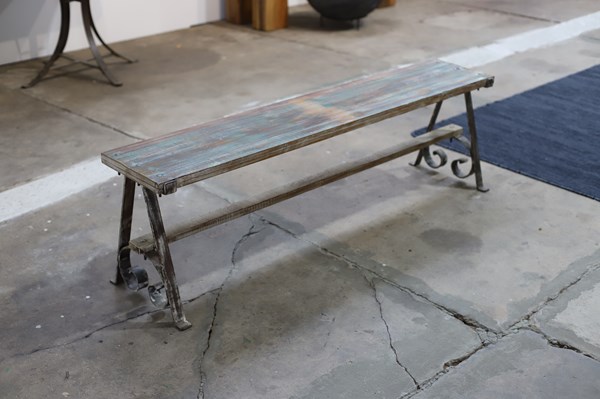 Lot 68 - BENCH