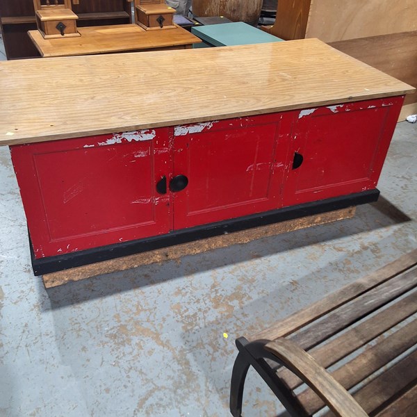 Lot 291 - WORKSHOP STORAGE