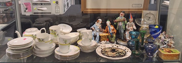 Lot 1405 - SUNDRY CHINA & GLASSWARE