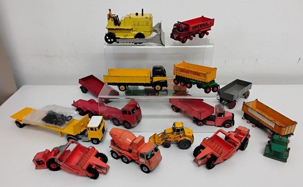 Lot 1153 - COLLECTABLE VEHICLES