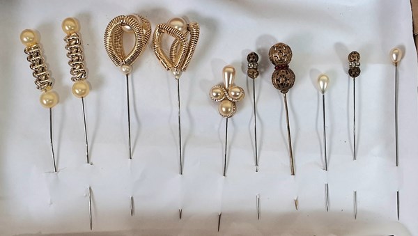 Lot 1092 - HATPINS