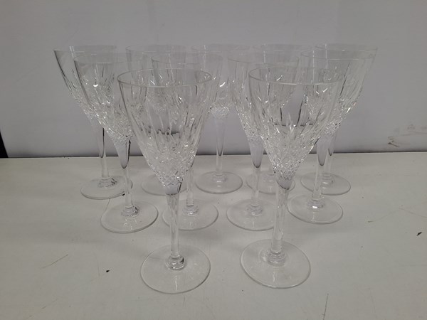 Lot 1394 - WINE GLASSES