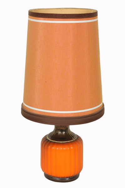 Lot 191 - TABLE LAMP