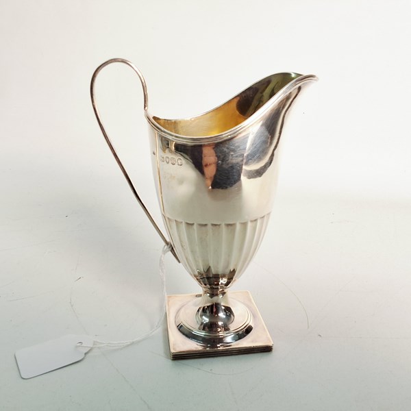 Lot 1069 - SILVER JUG