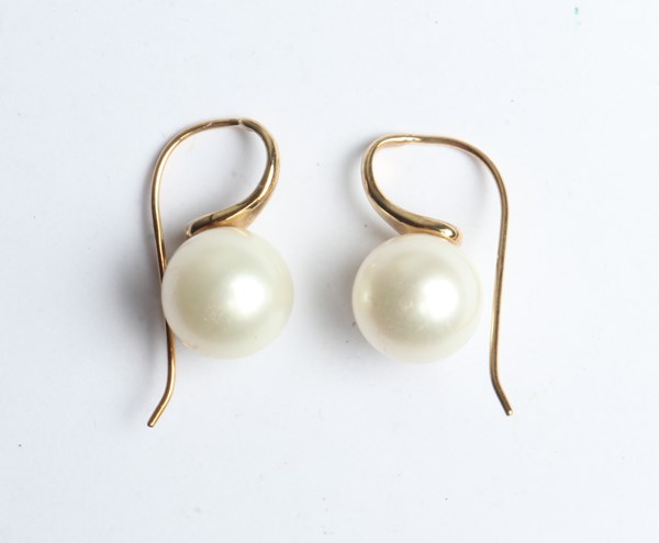 Lot 1014 - GOLD & PEARL EARRINGS