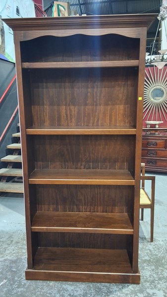 Lot 420 - BOOKSHELF