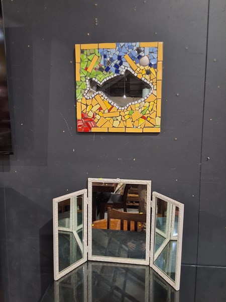 Lot 183 - MIRROR LOT