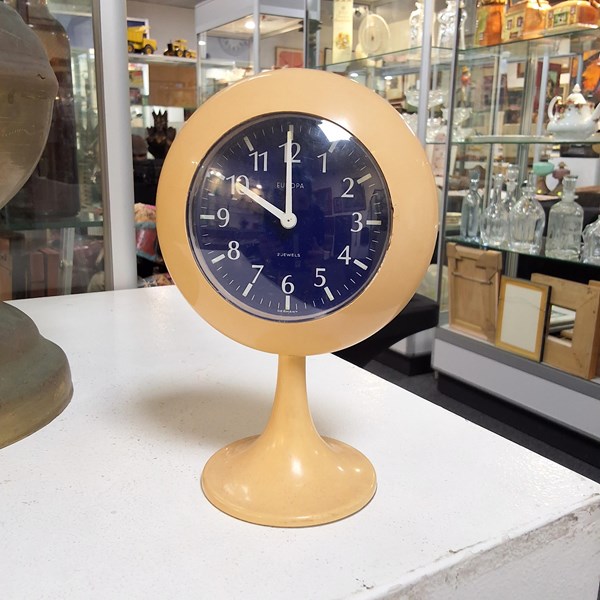 Lot 1420 - ALARM CLOCK