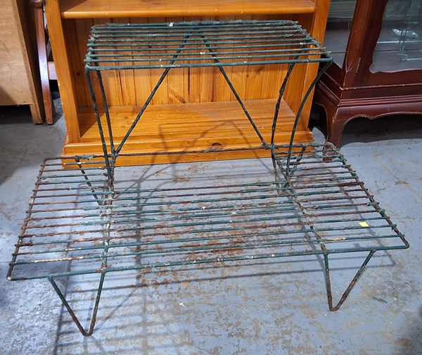 Lot 485 - PLANT STAND