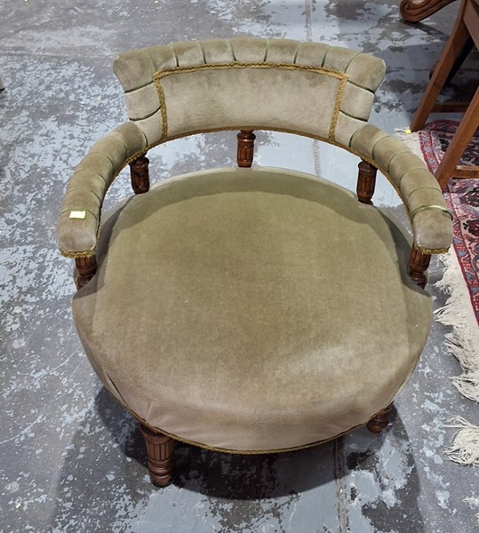 Lot 150 - TUB CHAIR