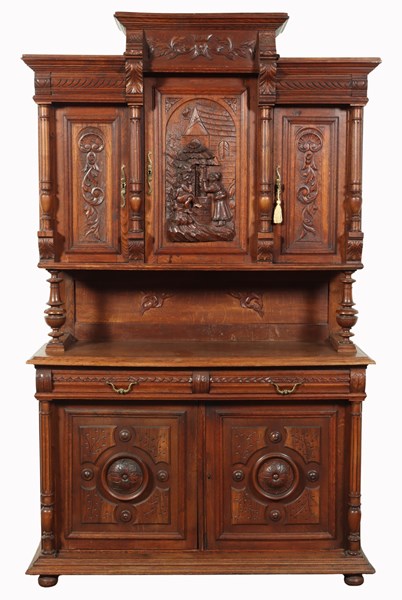 Lot 123 - OAK SIDEBOARD BUFFET
