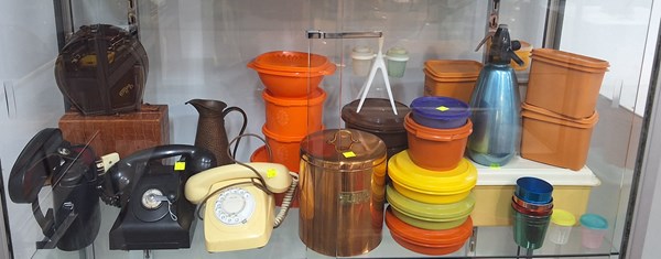 Lot 1523 - HOMEWARES