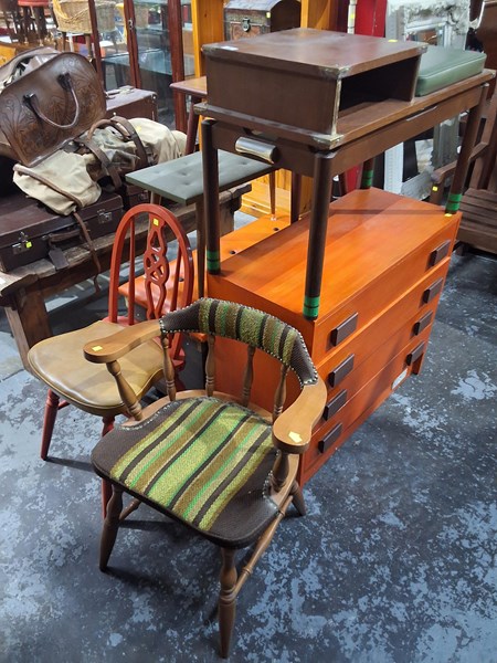 Lot 426 - FURNITURE LOT