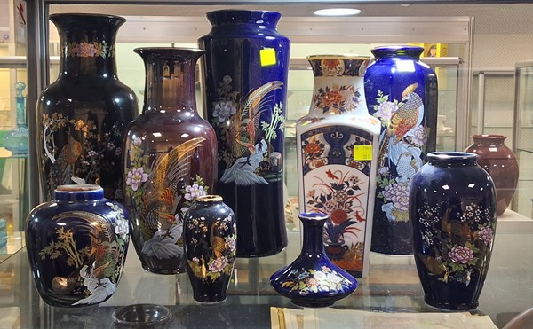 Lot 1217 - JAPANESE VASES