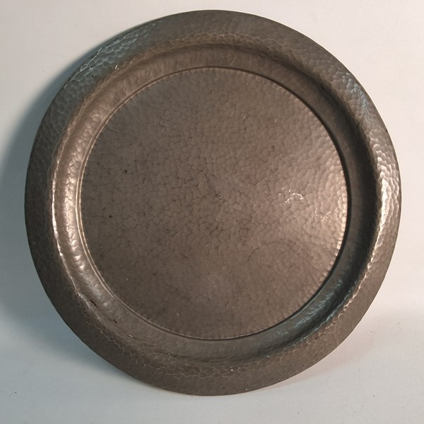 Lot 1259 - PEWTER TRAY