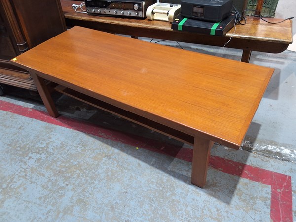 Lot 503 - COFFEE TABLE