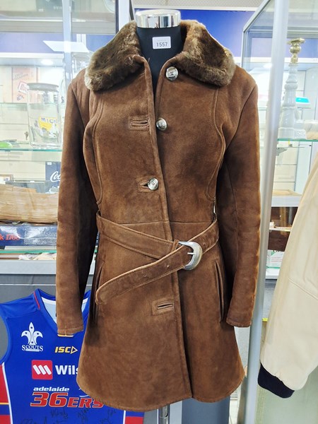 Lot 1557 - JACKET