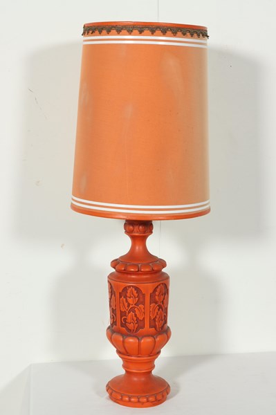 Lot 378 - TABLE LAMP