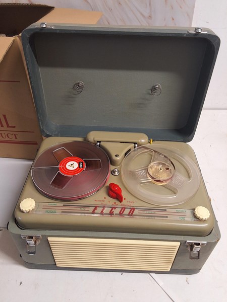 Lot 1330 - TAPE RECORDER