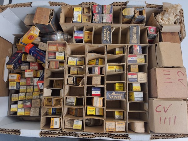 Lot 1374 - RADIO VALVES
