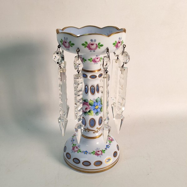 Lot 1357 - LUSTRE VASE