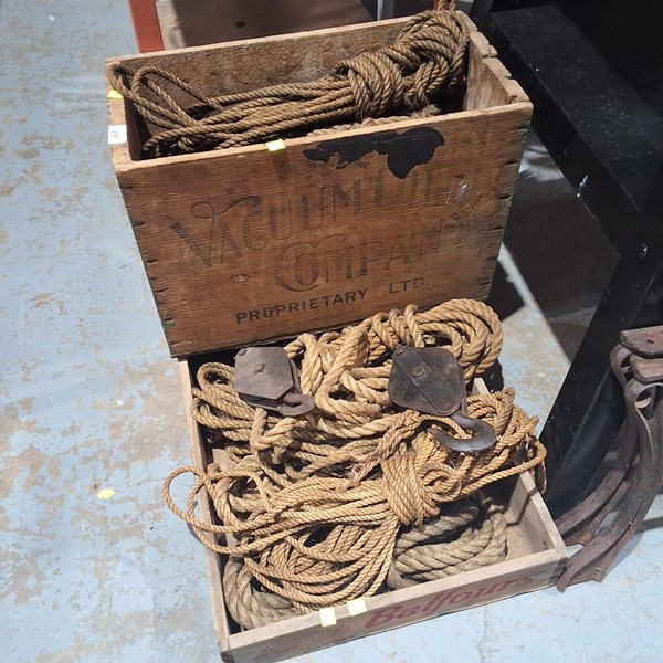 Lot 297 - ROPE