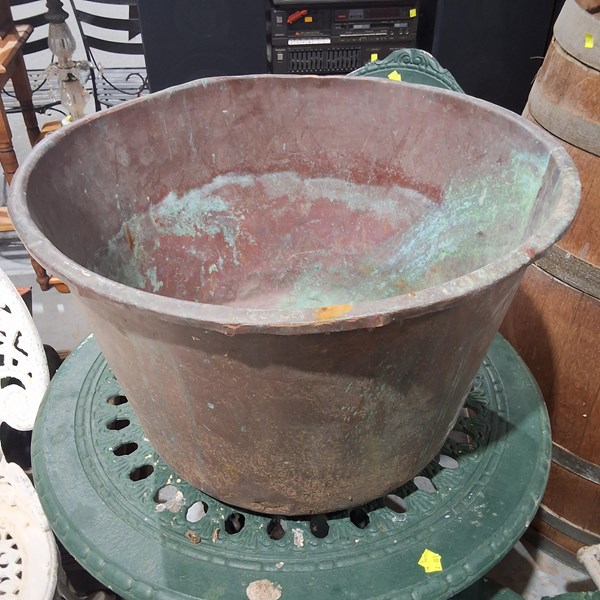 Lot 334 - LAUNDRY COPPER