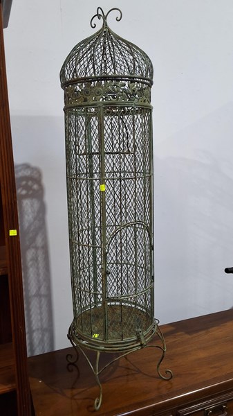 Lot 494 - BIRD CAGE