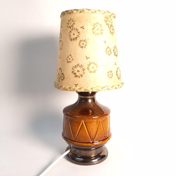 Lot 1470 - TABLE LAMP