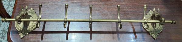 Lot 159 - HOOK RAIL
