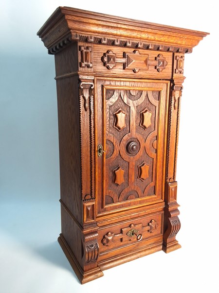 Lot 1510 - WALL CABINET