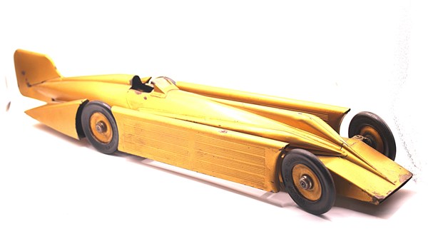 Lot 23 - KINGSBURY "GOLDEN ARROW" TIN PLATE CAR